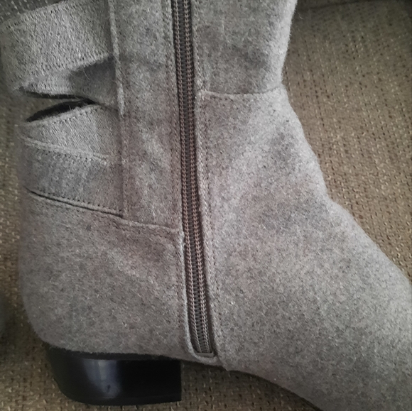 Nine west knee high gray zip up boots size 7.5 - Picture 3 of 6
